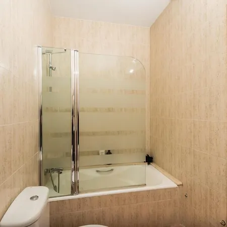 Villa Sleeps 6 With Pool Air Con And Wifi